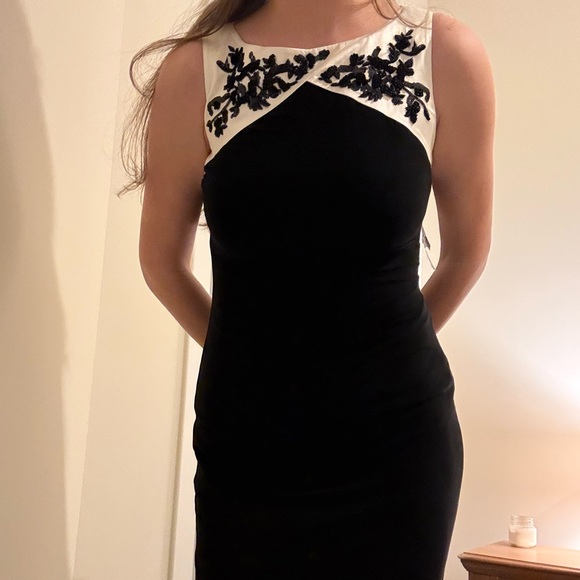 Lauren Ralph Lauren Evening Gown Black and White Dress with Sequin Detail - Picture 4 of 6